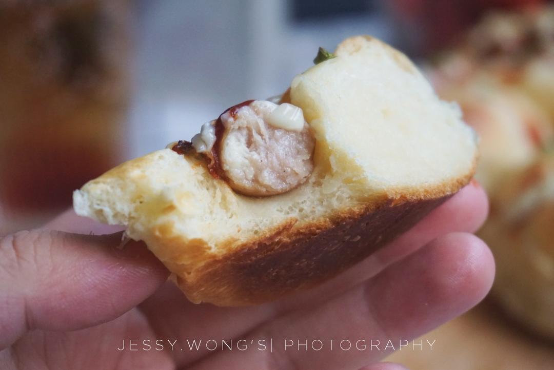 「消耗奶油奶酪」奶油奶酪香肠小面包