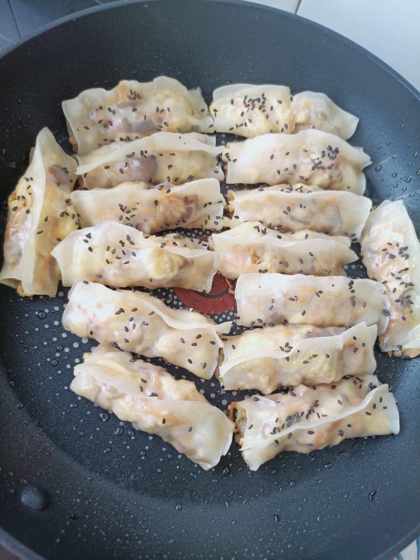 素三鲜锅贴