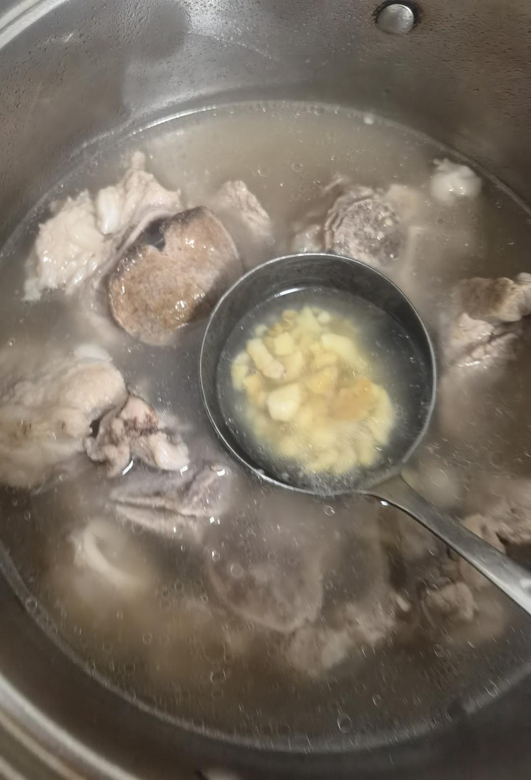 猪骨板栗陈皮汤