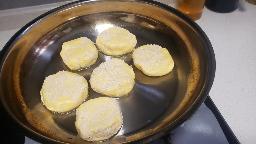 平底锅就能做!香甜软糯的南瓜饼