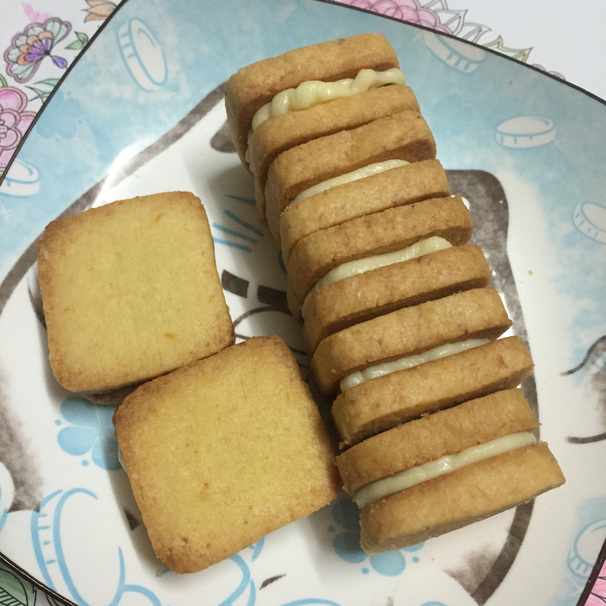 乳酪奶油夹心酥饼（芝士夹心饼干）