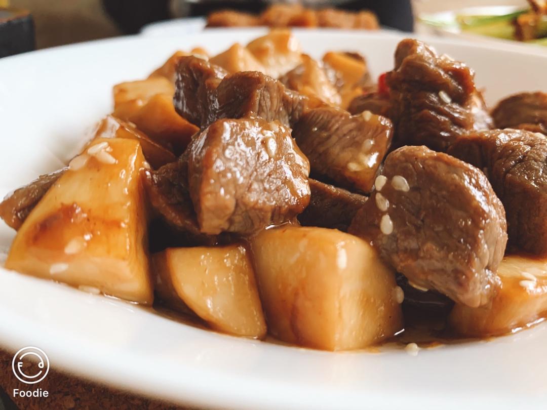 黑胡椒杏鲍菇牛肉粒