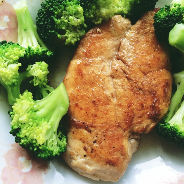 香煎鸡胸肉