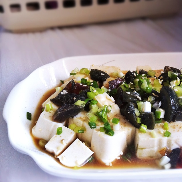 皮蛋豆腐