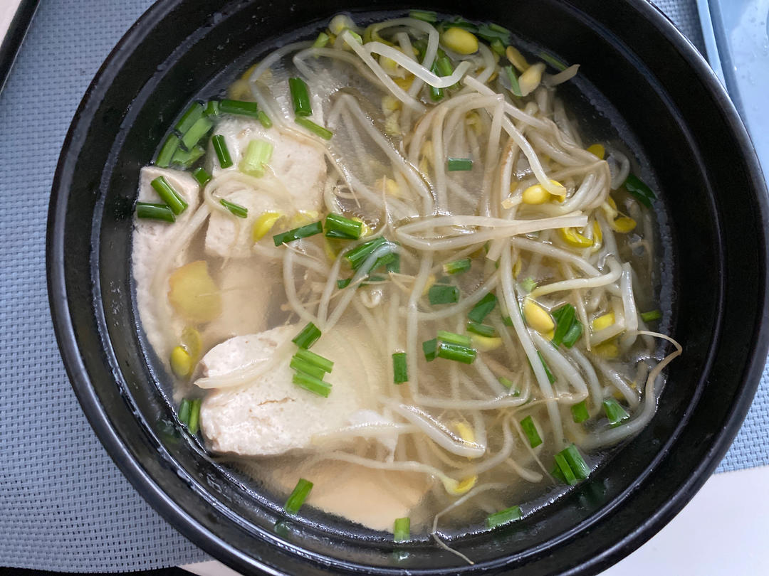 韩式黄豆芽汤