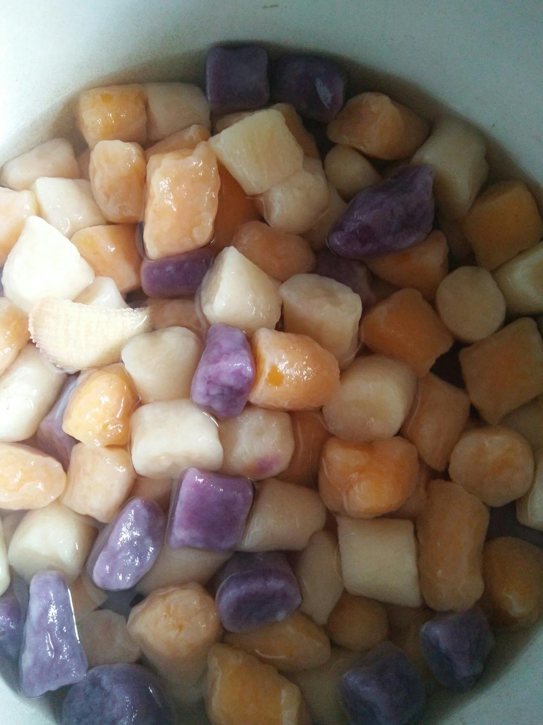 广式月饼—蛋黄莲蓉月饼