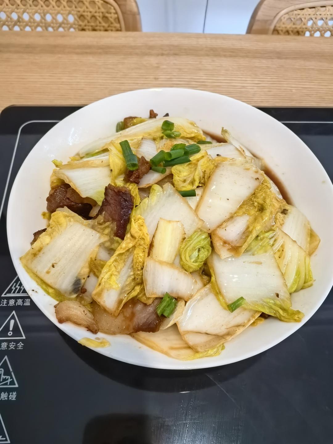 腊肉炒娃娃菜