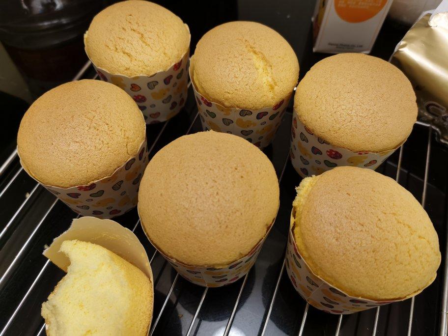 纸杯蛋糕 8寸戚风蛋糕的量