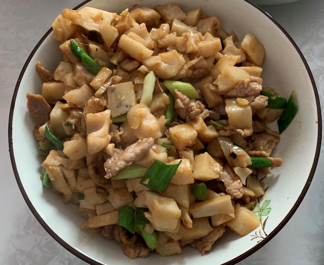 藕丁炒肉