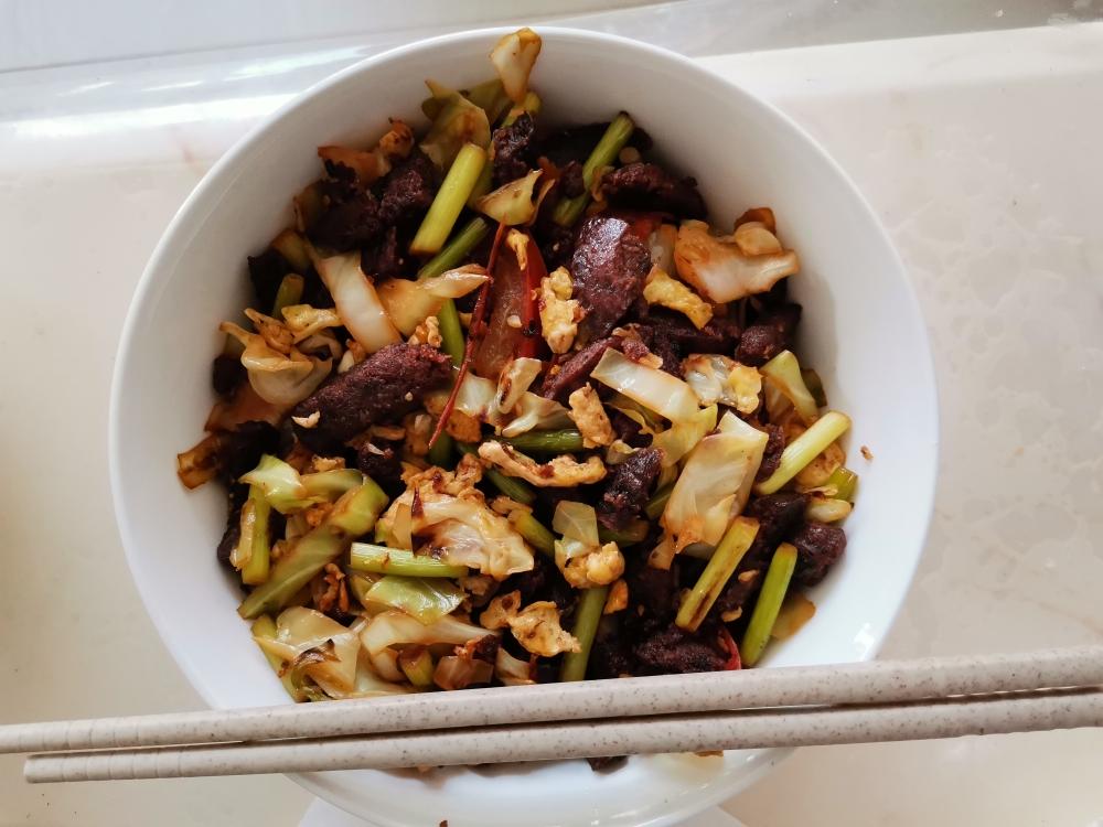 不可能不好吃的炒菜焖馒头