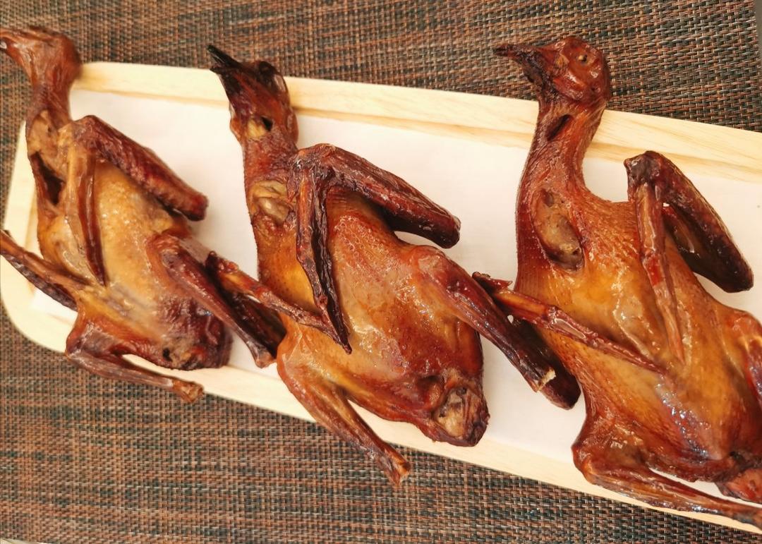 烤箱版脆皮烤乳鸽（内含脆皮的秘决）