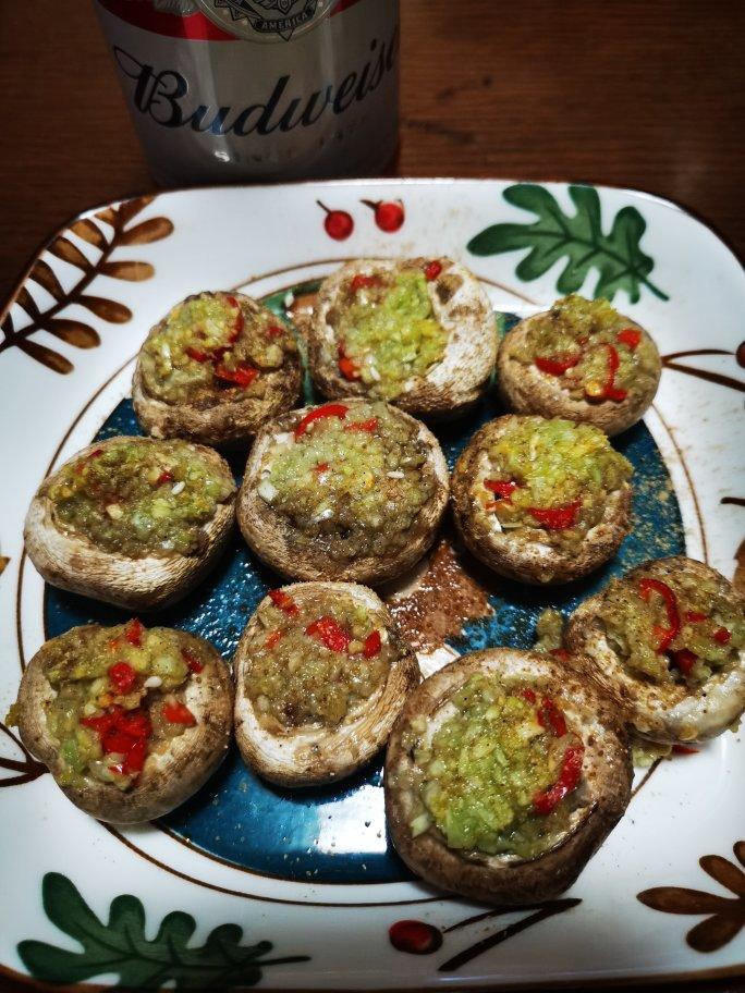 🔥治愈系吃法～鲜嫩多汁的蒜蓉烤口蘑