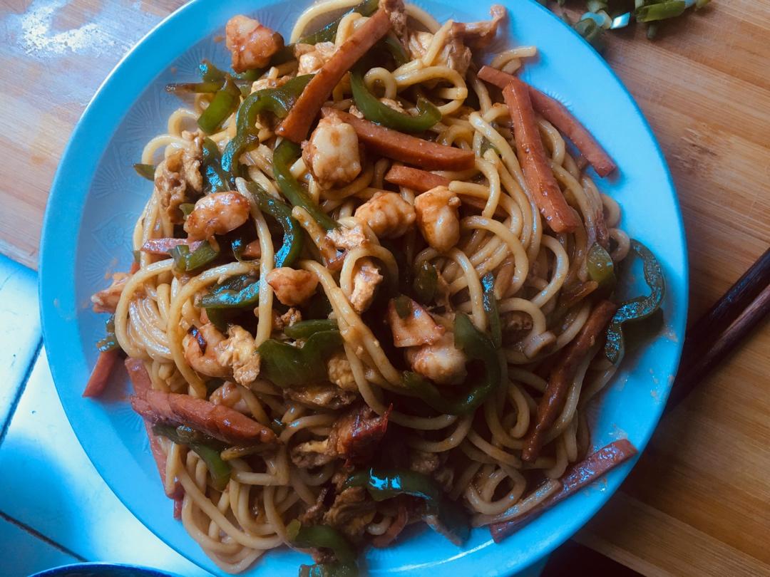 🔥爆好吃的黑椒虾仁炒乌冬面㊙️吃一口就沦陷❗️