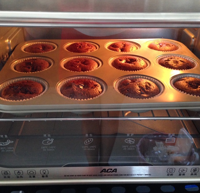 香浓黑巧克力戚风