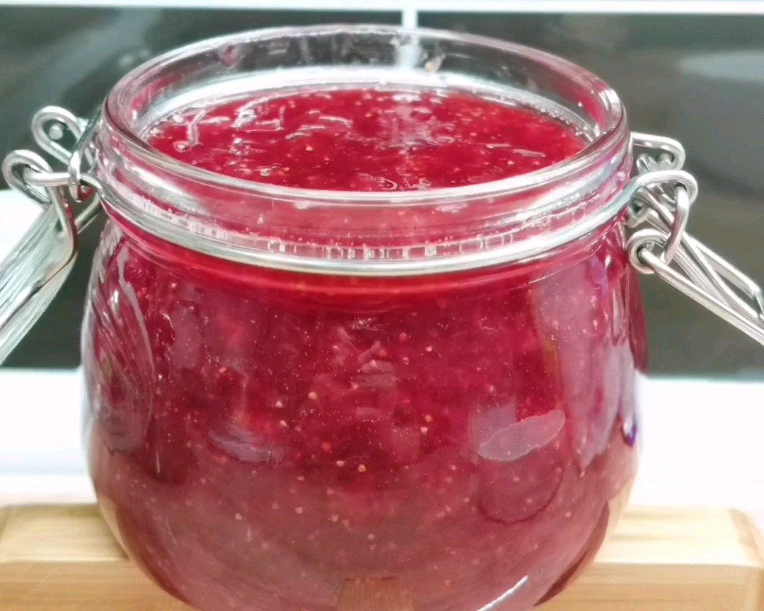 烘焙师教你：熬煮草莓果酱