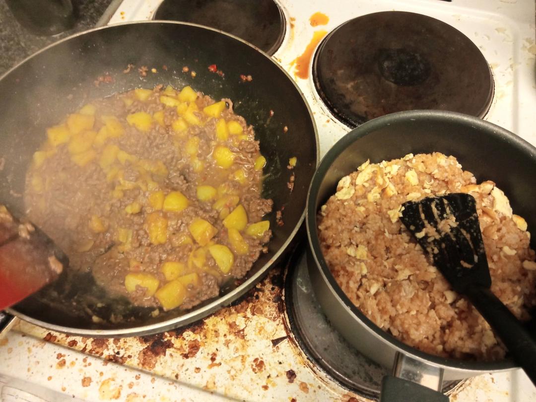 【多汁麻辣牛肉末烧土豆】-15分钟搞定的下饭菜