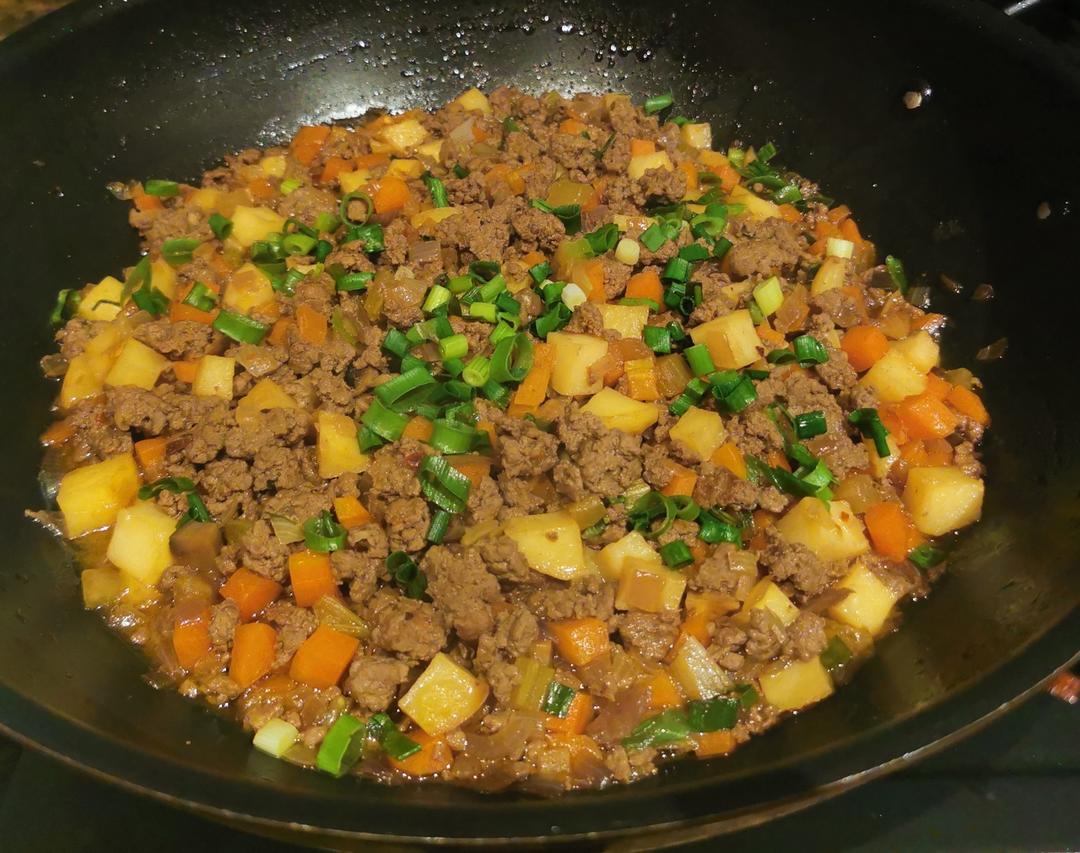 【多汁麻辣牛肉末烧土豆】-15分钟搞定的下饭菜