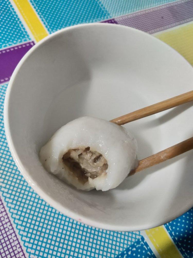 上海本地荠菜肉汤团