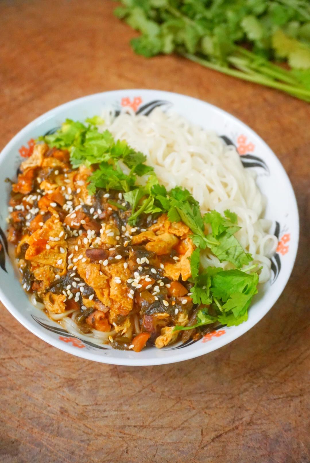 素杂酱面的做法