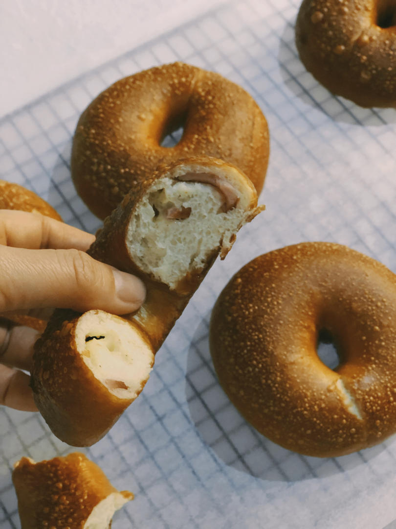 培根芝士碱水贝果