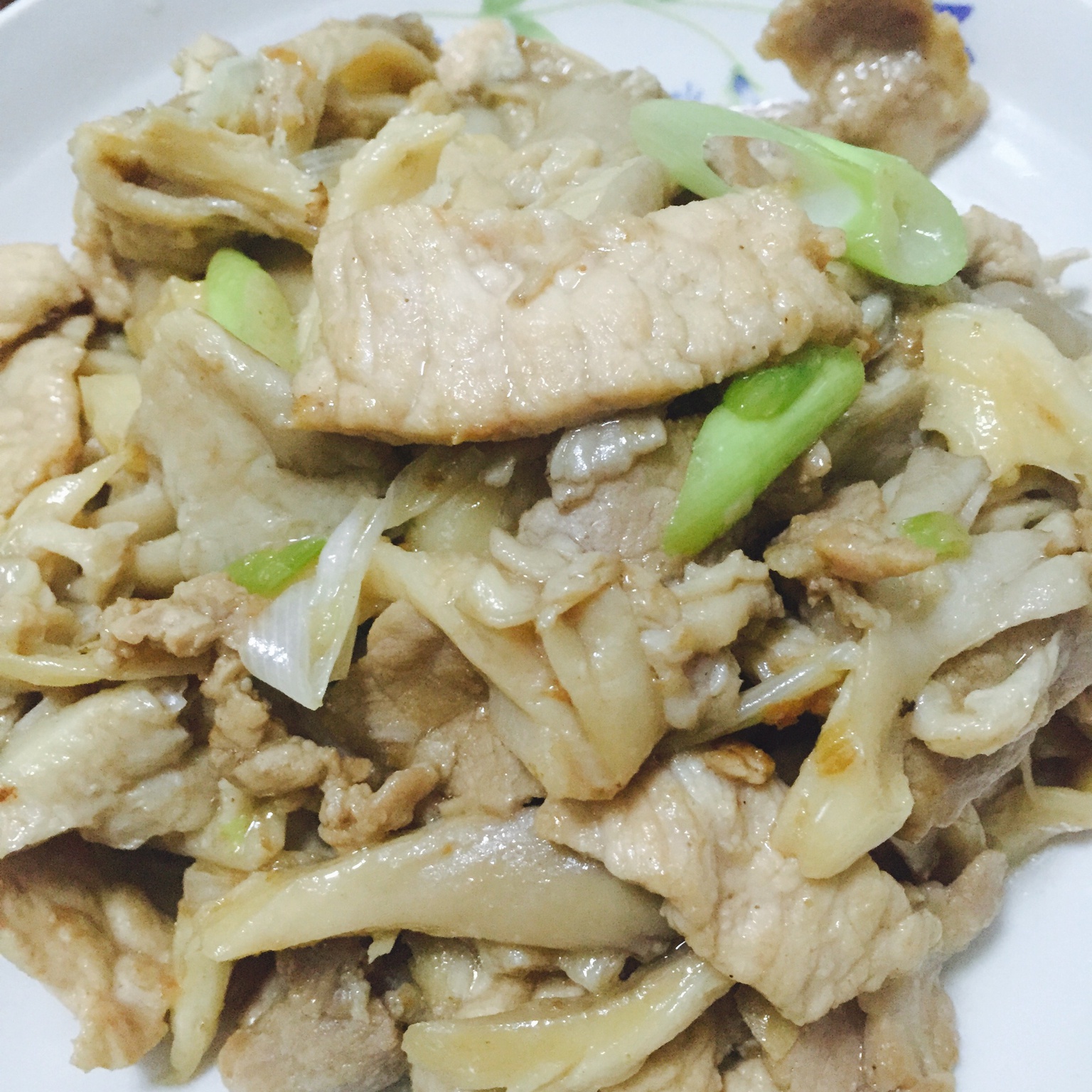 蘑菇炒肉