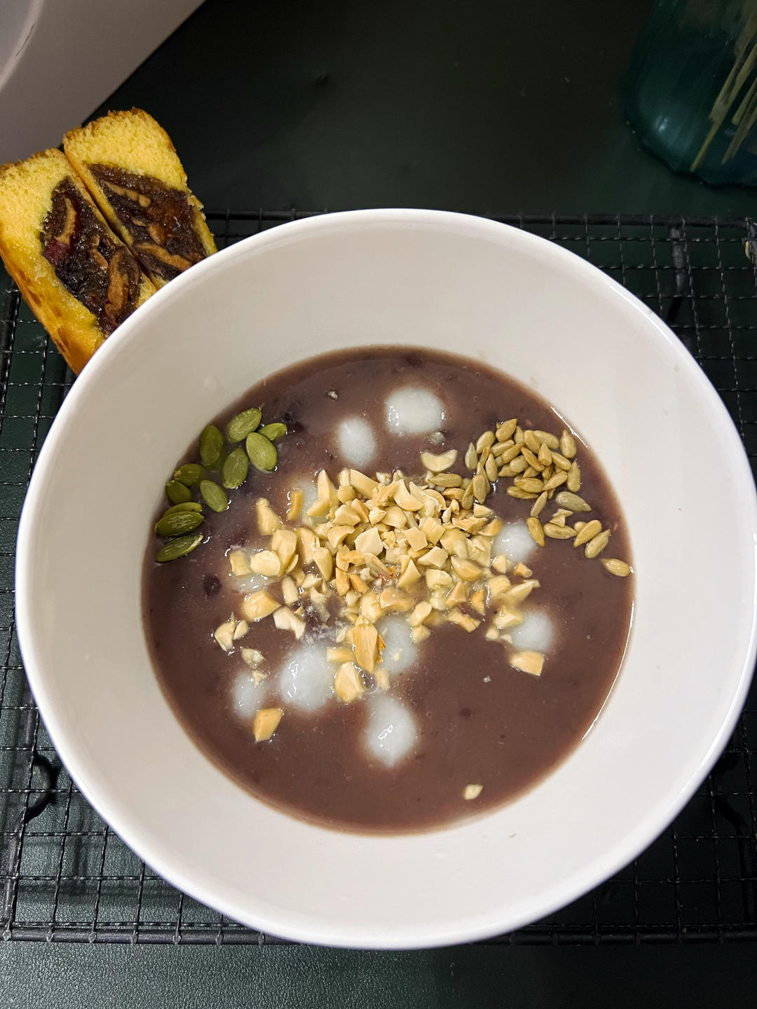 简单暖胃糖水：红豆沙小汤圆的做法
