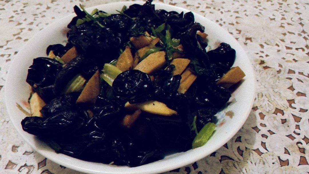香芹炒豆干