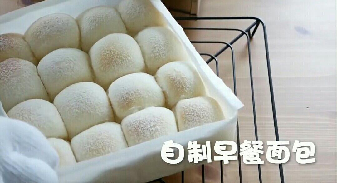 牛奶小餐包的做法