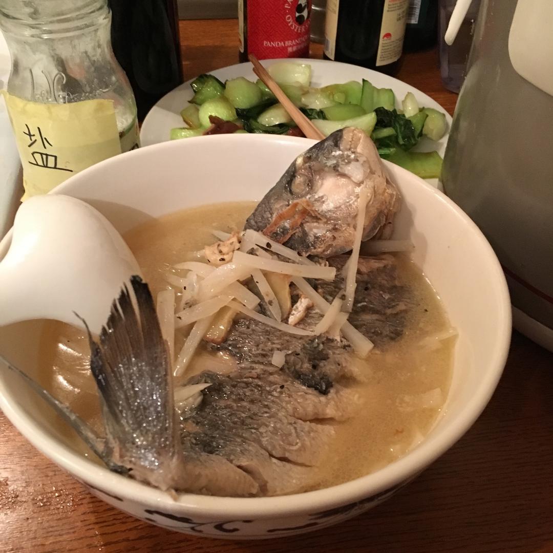 海鲈鱼萝卜丝汤