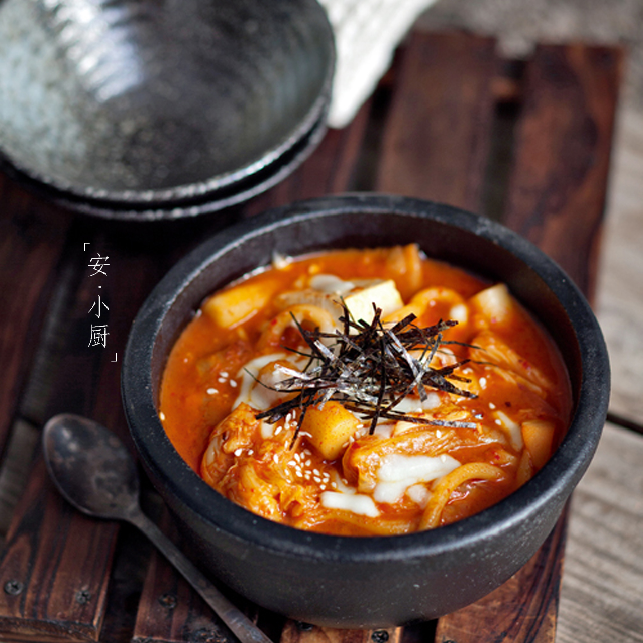 芝士泡菜火锅(冬季暖锅)的做法