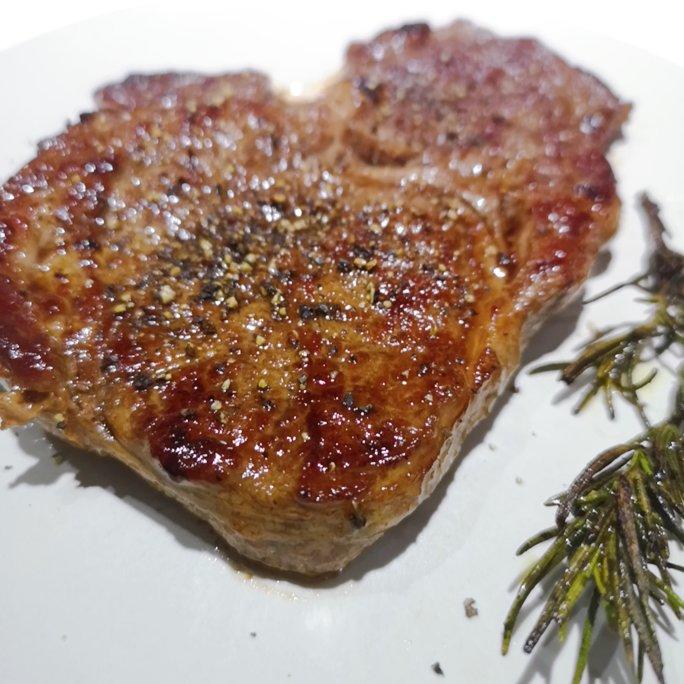 肉眼牛排煎法