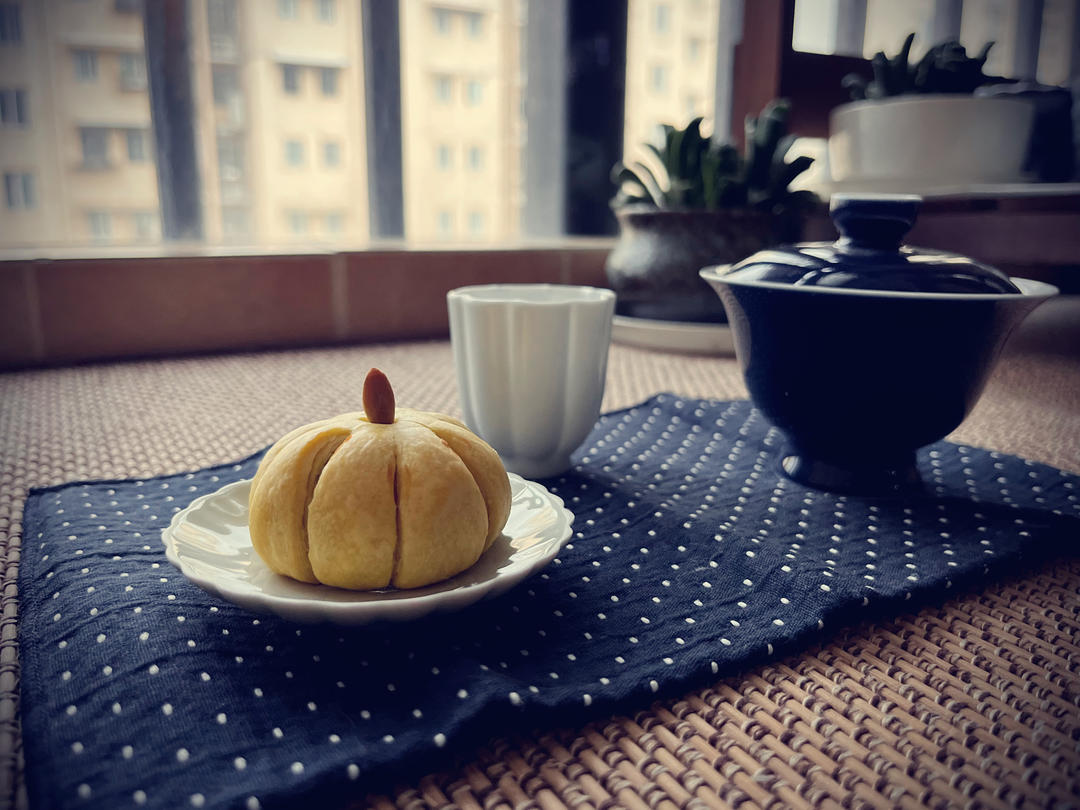 枣泥馅南瓜酥