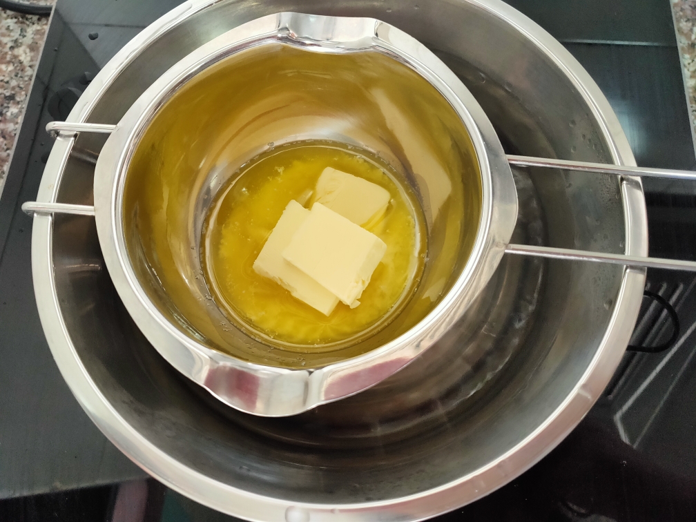平底锅版黑芝麻蛋卷（在家也能做出如此酥脆的蛋卷）的做法 步骤3