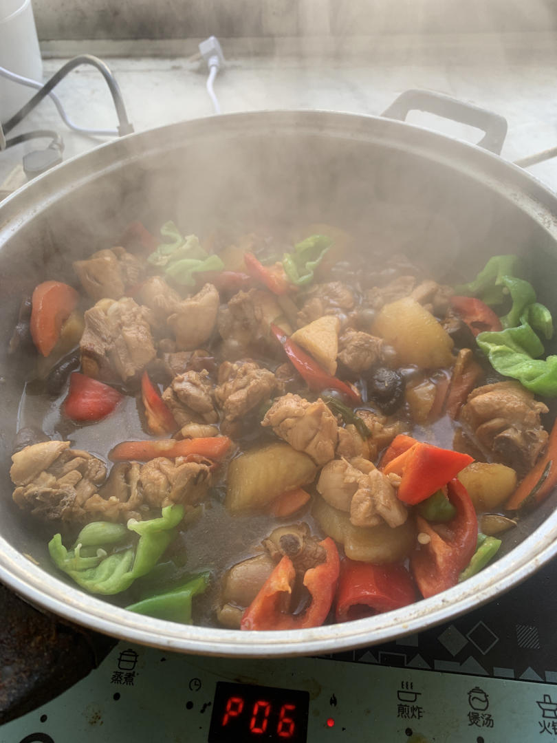黄焖鸡米饭