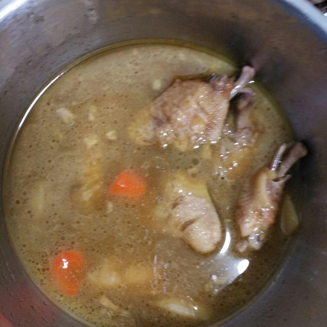 浓香土豆焖鸡翅