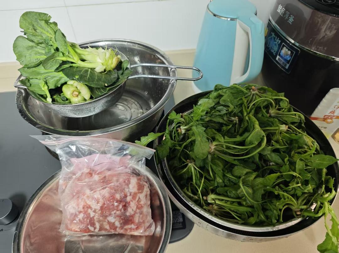 荠菜大馄饨