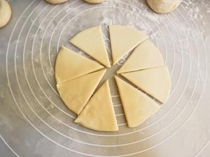 网红奶香红枣花卷❤️松软香甜❗️造型馒头一次发酵法（内附花卷手法视频）的做法 步骤7