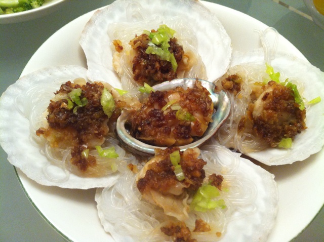 蒜蓉粉丝蒸扇贝
