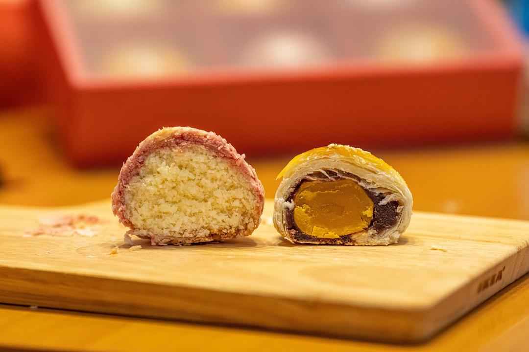 彩虹椰蓉酥+蛋黄酥