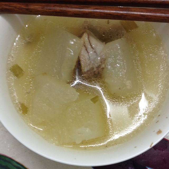 大骨冬瓜汤