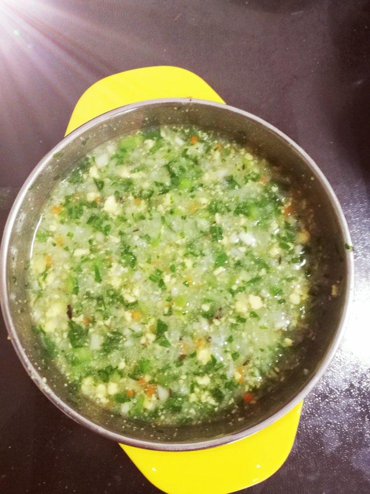 小银鱼蔬菜蛋黄粥