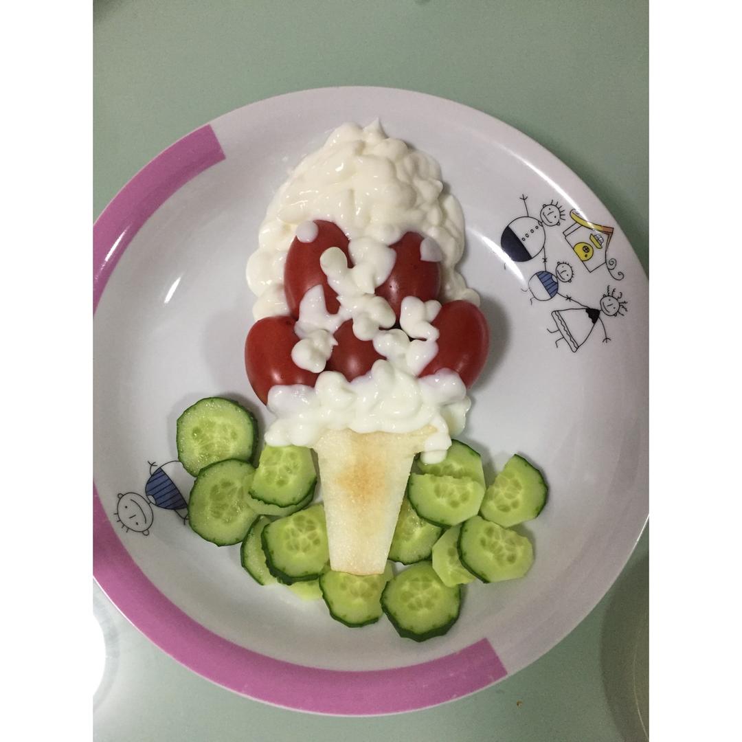 享受快乐生活：水果冰激凌