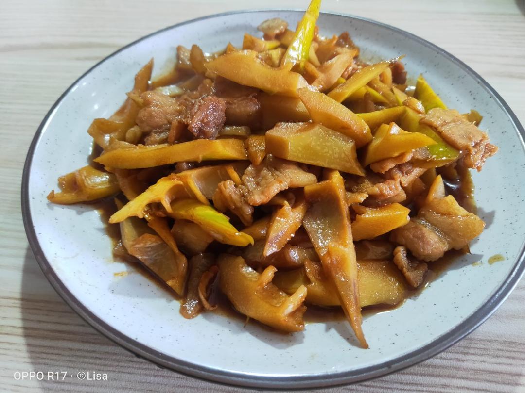 肉香笋鲜的春笋炒五花肉