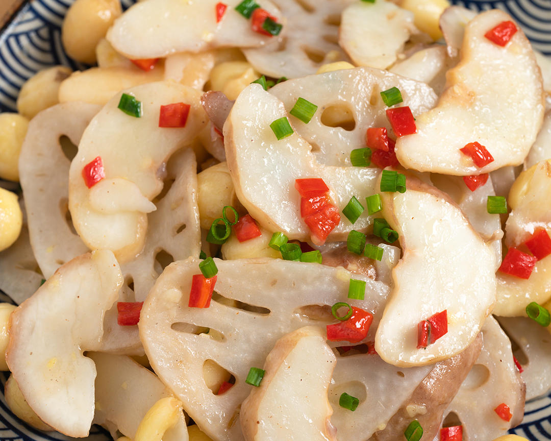 【荷塘三宝】的做法