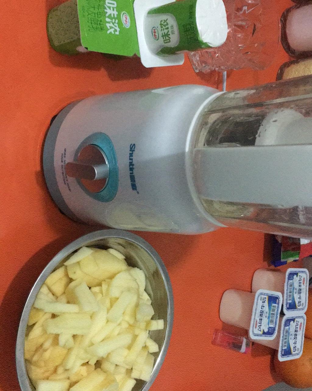 苹果汁酸奶