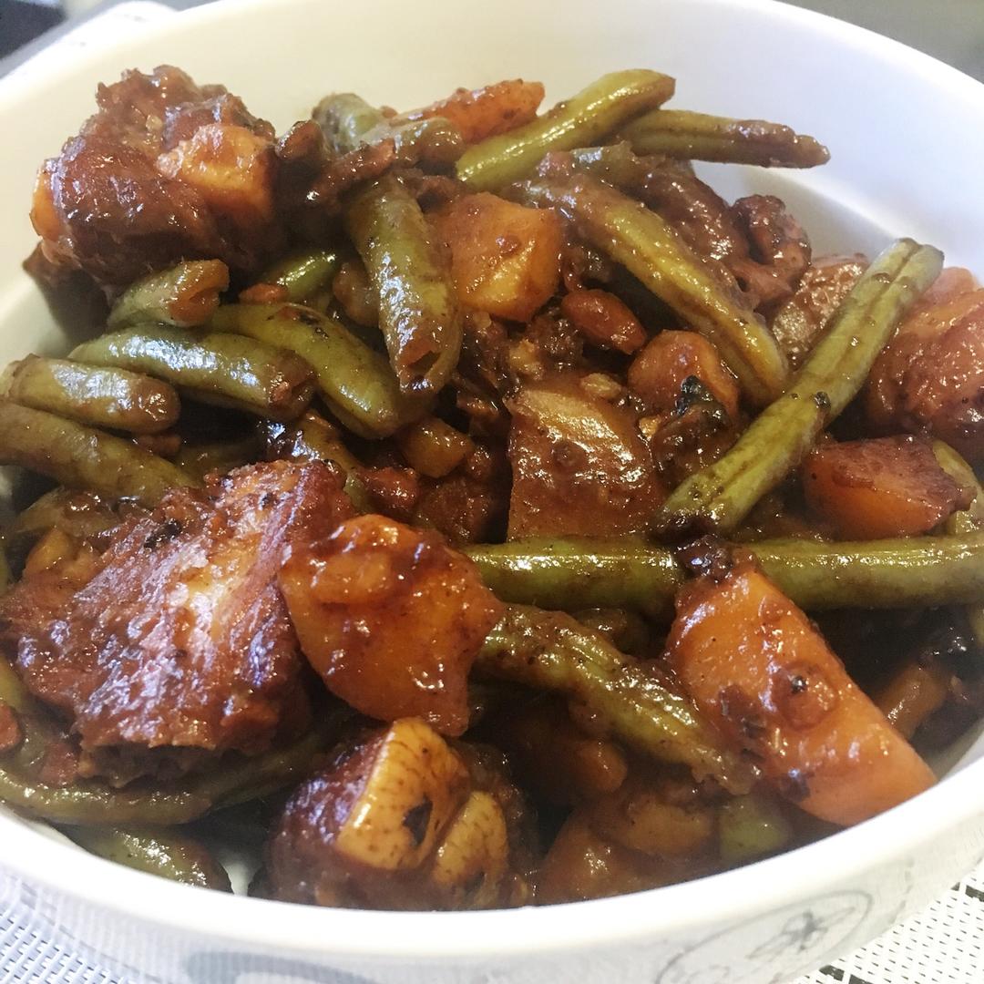 四季豆排骨炖土豆