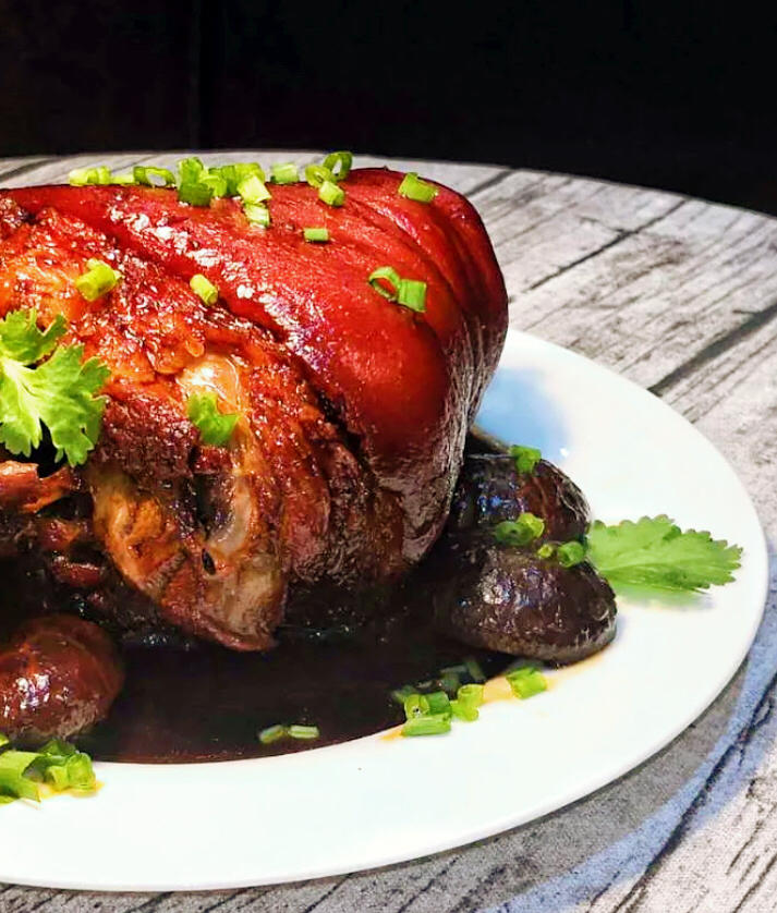 年夜菜经典：发财就手 | 吃不腻的金钱红烧猪肘