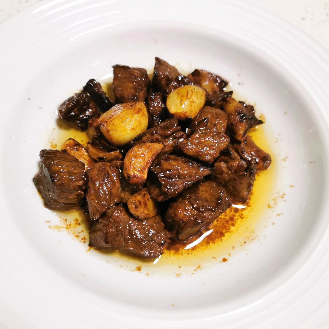 黑蒜子牛肉粒