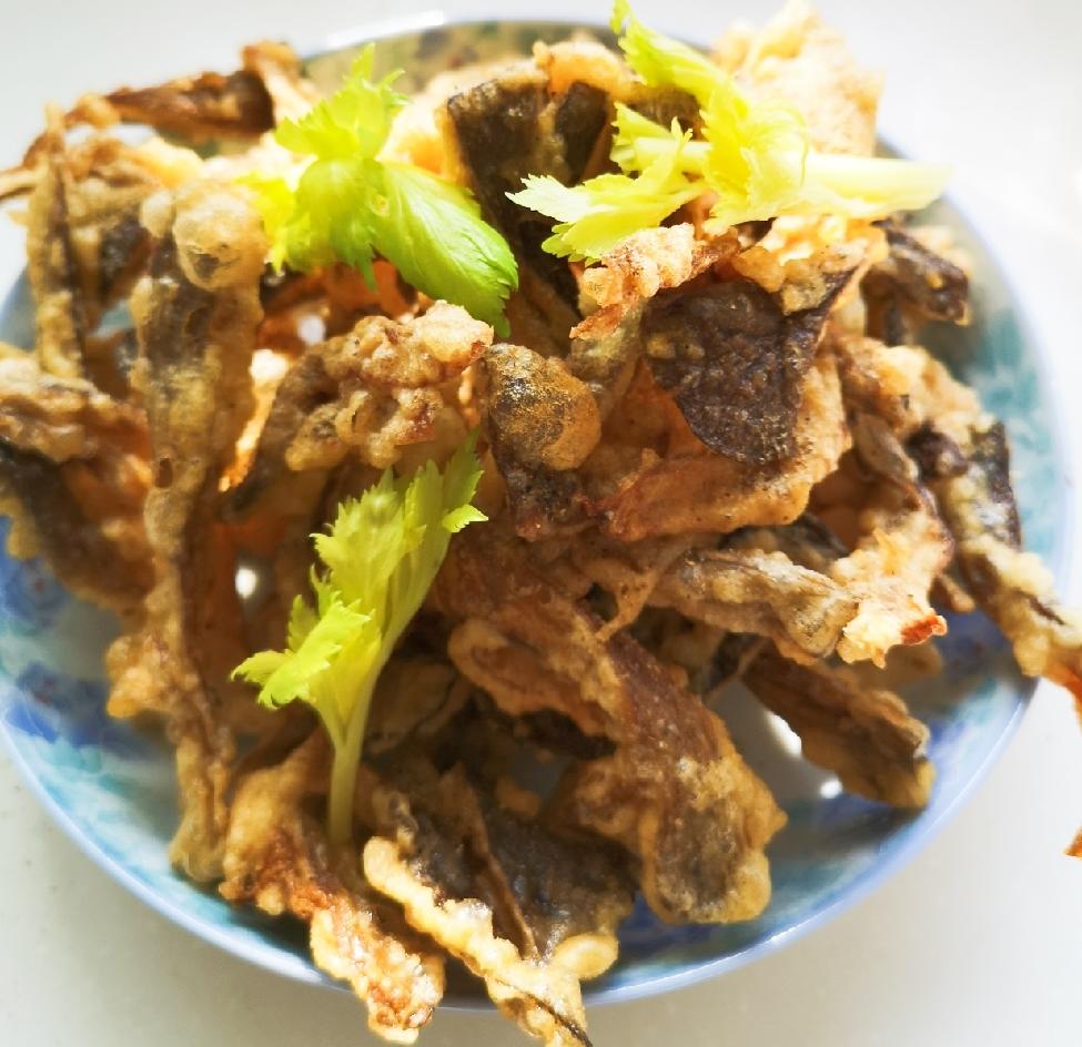 炸平菇（酥脆鲜如肉）