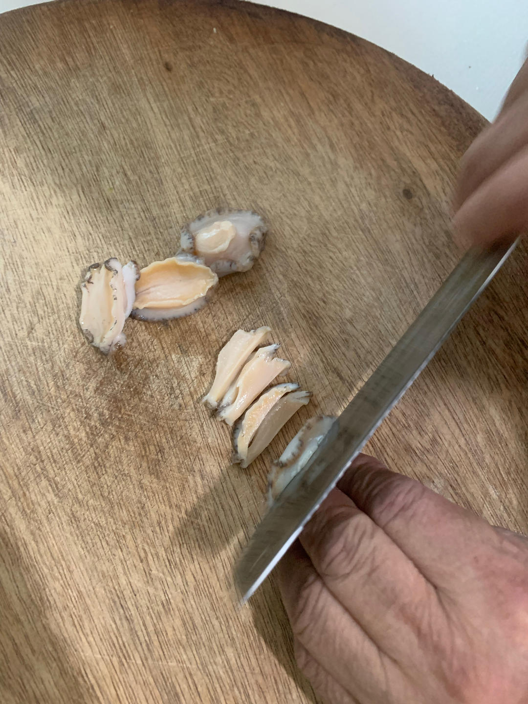 鲍鱼的处理步骤